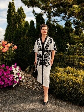 Black & White Kimono Sleeve Midi Dress • Old Hollywood Resort Glam